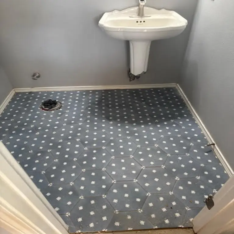 durable-tile-flooring-commercial-space-installation-Lubbock-TX-business-interior-renovation-project