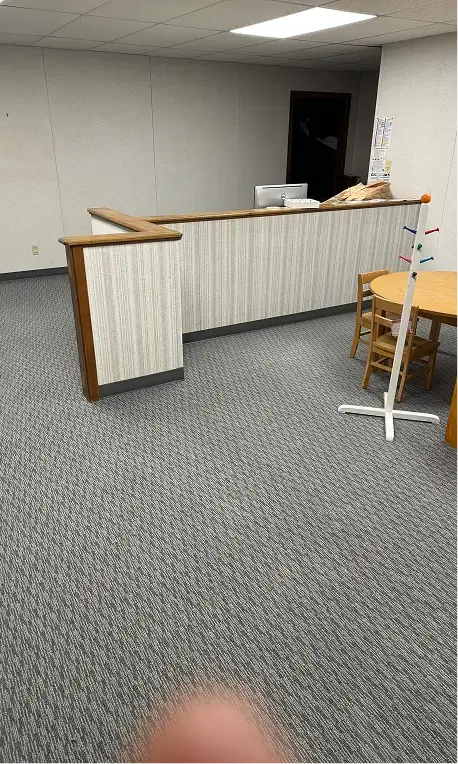 recommended carpet flooring service in lubbock tx helping customers choose plush stain resistant options for rooms